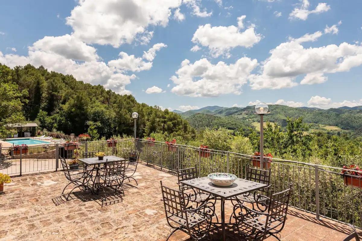 Il Castello Di Perchia Aparthotel Crocemaroggia Exterior foto