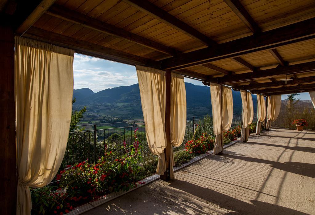 Il Castello Di Perchia Aparthotel Crocemaroggia Exterior foto