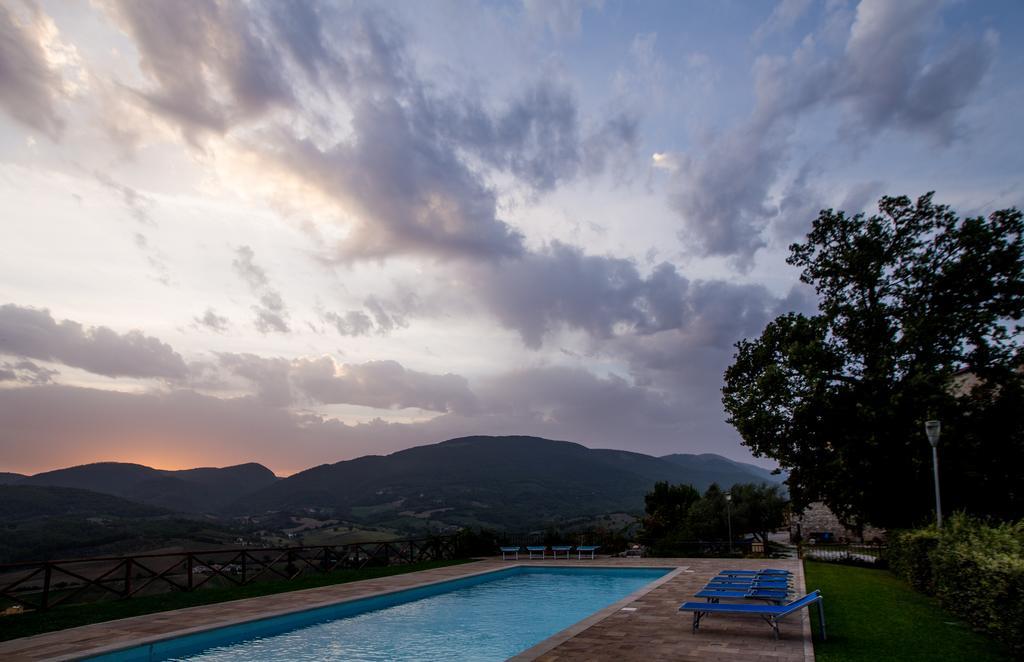 Il Castello Di Perchia Aparthotel Crocemaroggia Exterior foto